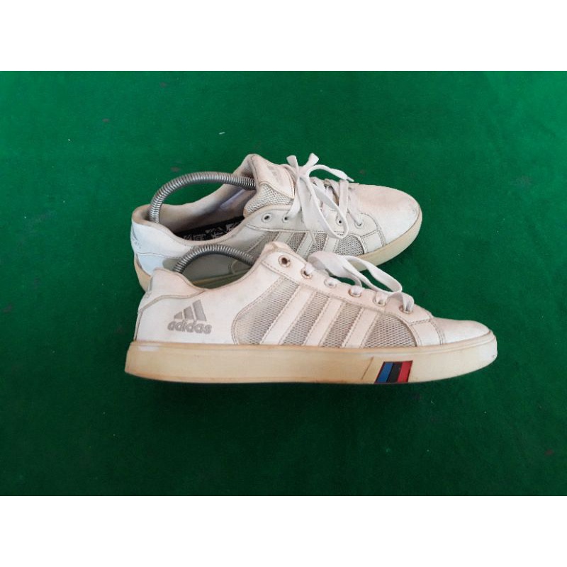 sepatu adidas second