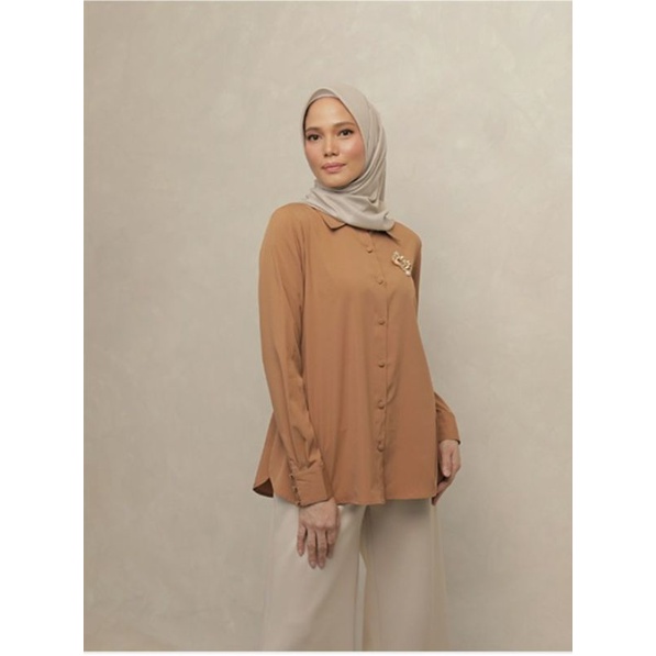 Billie Shirt Wearing Klamby