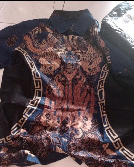 Kemeja Pria ~new Slimfit Exclusive