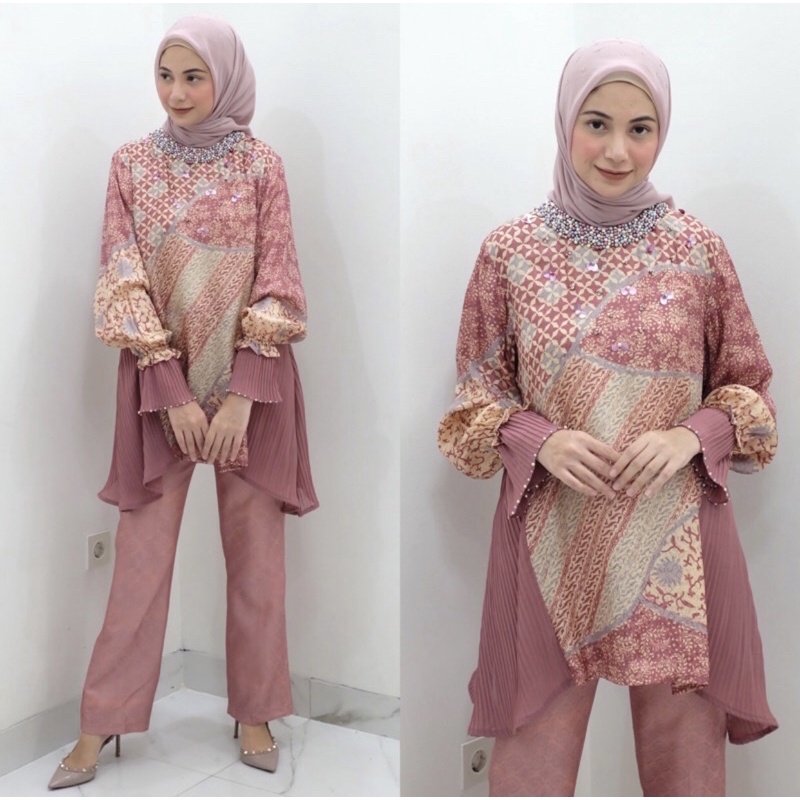 Lyla pleats by Sarah The Label