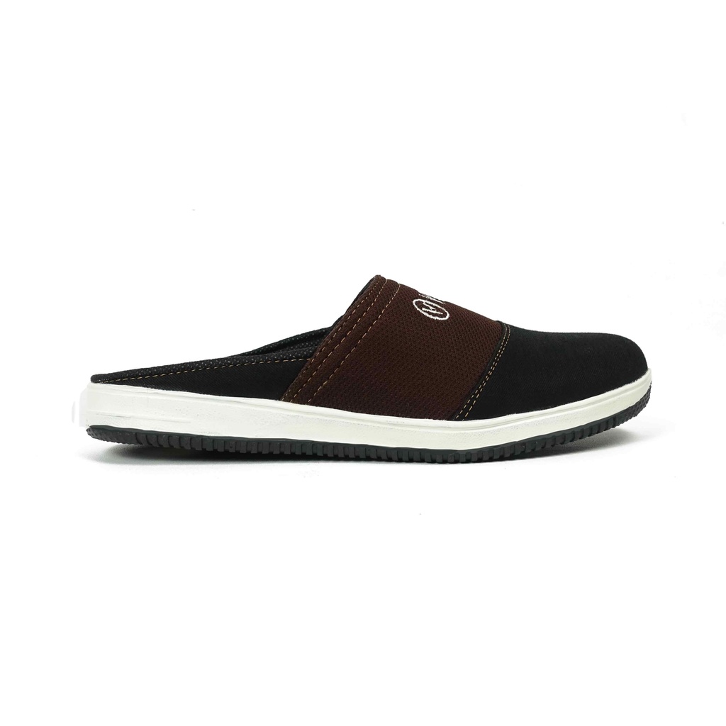 Sepatu Slop Pria Model Kasual Distro Harga Murah Original Virale Mamojo Store  CS 11 CK