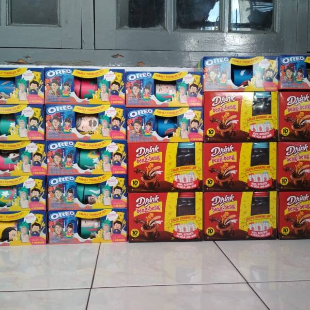Oreo tumbler family