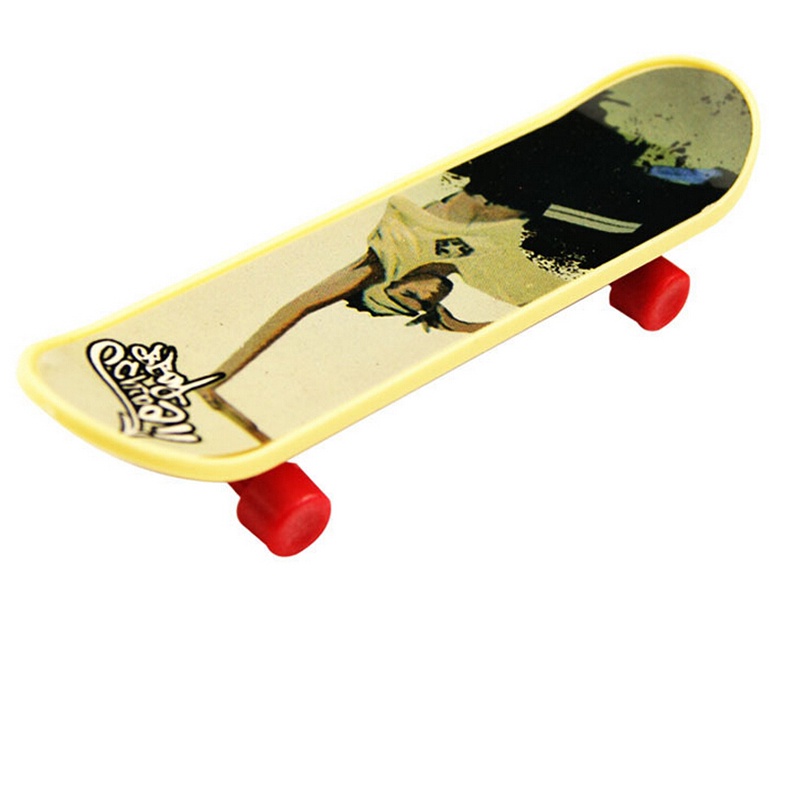 {LUCKID}1X Mini Finger Board Skateboard Novelty Kids Boys Girls Toy Gift for Party 3.7&quot;