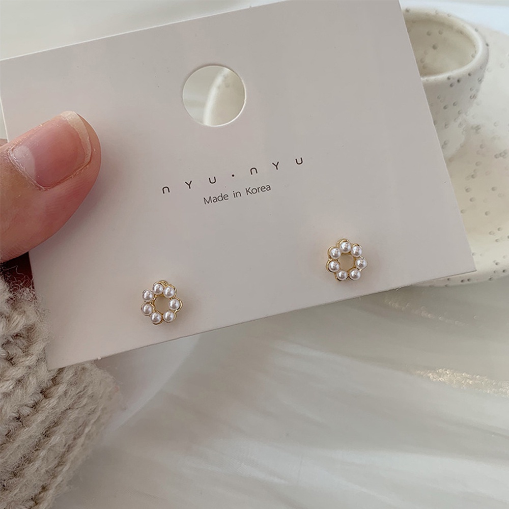 SKJK  Geometric Pearl Earring Gifts S925 Needle Stud Earrings Women Fresh Prevent Allergy Mini Pearl Sweet Temperament Fashion Jewelry/Multicolor