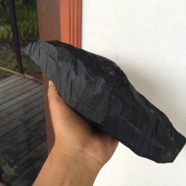Bongkahan Kayu Gahru Hitam Asli Kalimantan 03