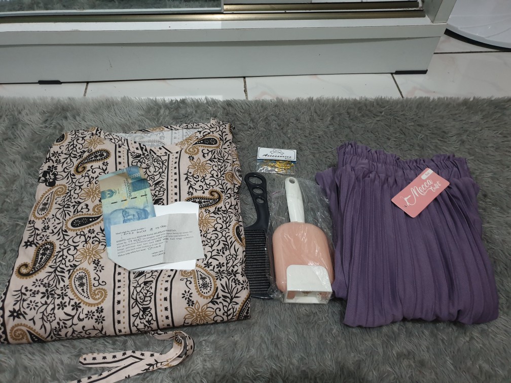 (bisa Bayar Ditempat) Centong Nasi Ajaib / Sendok Nasi Tempat Cover Buka Tutup Otomatis Serbaguna