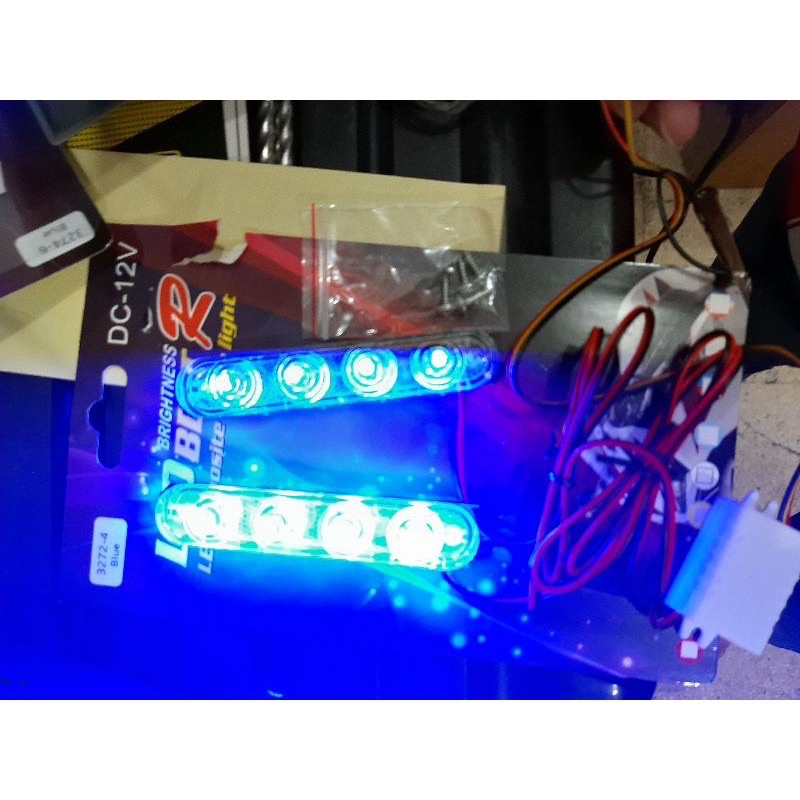 Lampu Kedip Lampu Kolong Blitz 4 Mata Kiri Kanan Biru Led Motor Mobil