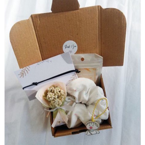 

Gift box / Hampers birthday mini