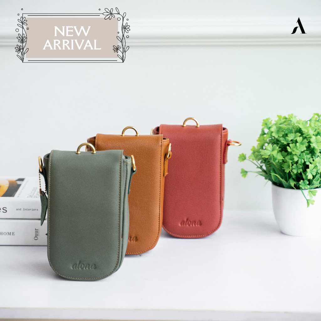 Tas Kulit Asli Wanita Tas Selempang Slempang Sling Bag Branded Archie Slingbag Cewek Mini Multifungsi Muat HP dan Dompet Kecil Branded Keren Terbaru