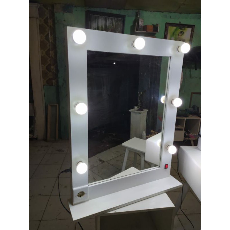 Vanity Mirror Lampu LED 65x65 cm Kaca Cermin Make Up