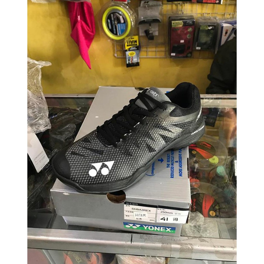 TERLARIS  Sepatu Badminton Yonex Aerus 3 Black by ndeso grosir TERBARU