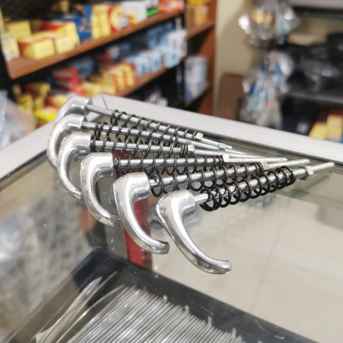 Kunci Pengait Tepong chrome Grade A Vespa Super Sprint VBB VNB GL