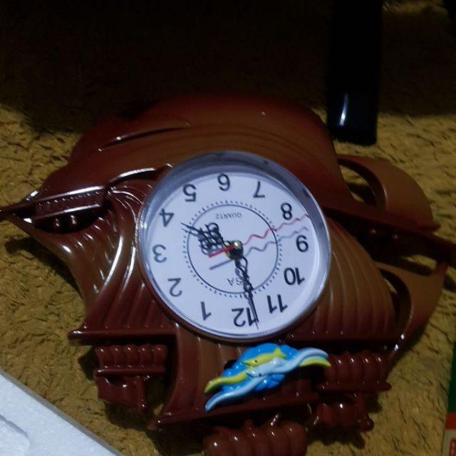 Jam Dinding Esa E-13 Perahu Bell Bandul Quartz Movement Dimensi 34 X 30 Cm