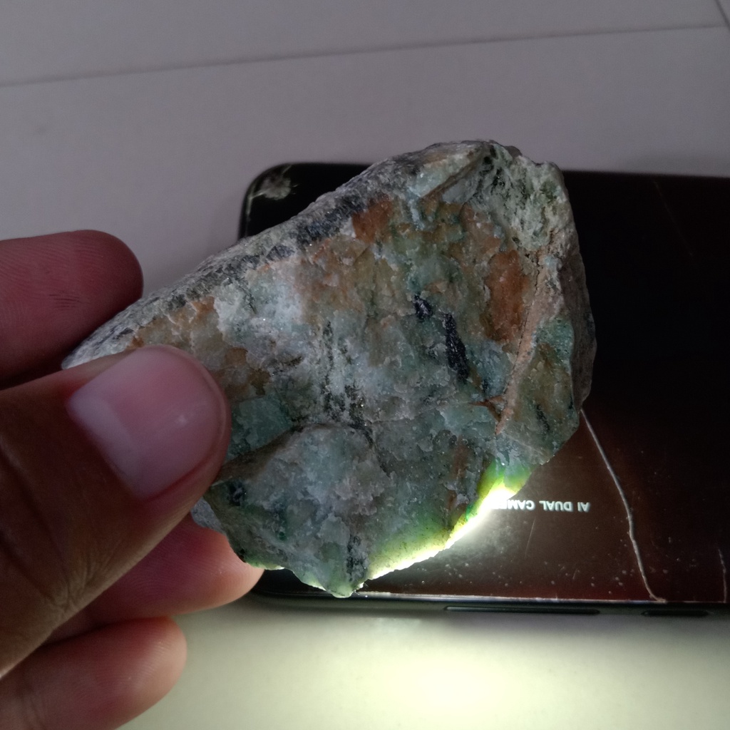 BAHAN BATU AKIK ASLI BATU BACAN DOKO KRISTAL JUMBO NATURAL