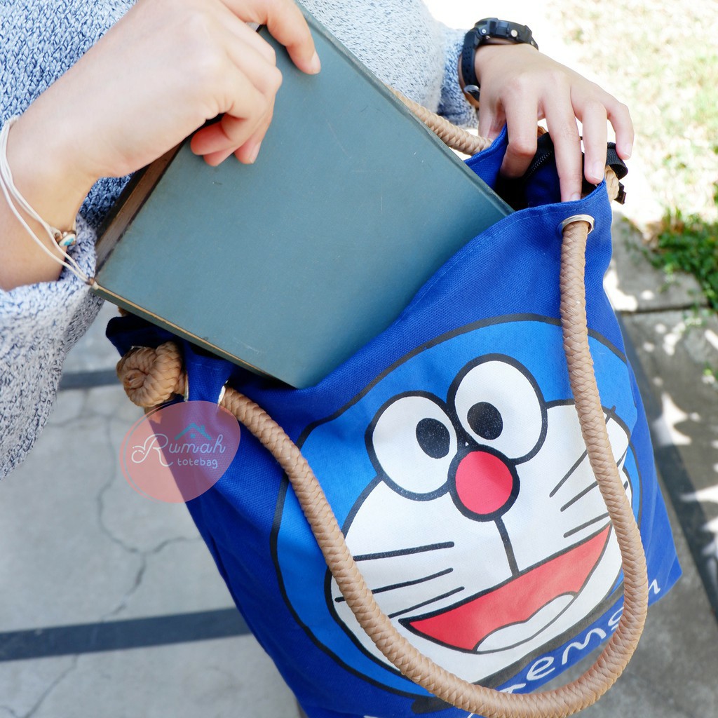 EQ_Tote bag kanvas tali sumbu motif DORAEMON