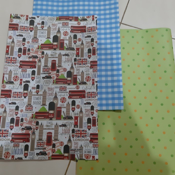 

Tambahan kertas kado random