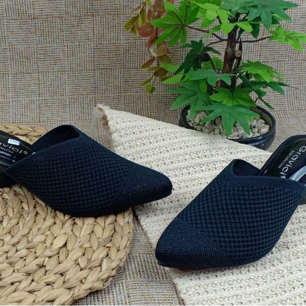 GRAVICI - Sepatu Slip On Mules Wanita Bahan Rajut Import AR 02