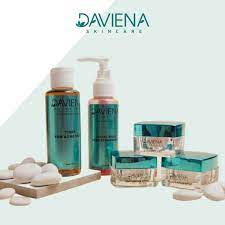 DAVIENA SKINCARE ACNE SERIES / DAY CREAM / NIGHT CREAM / ACNE GEL STRAWBERRY / FACIAL WASH / TONER BPOM