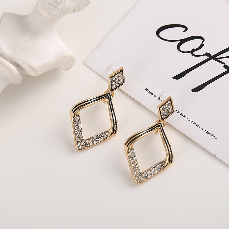 Sterling silver jarum Korea logam gaya dingin halus berlian imitasi geometris pribadi stud anting-an