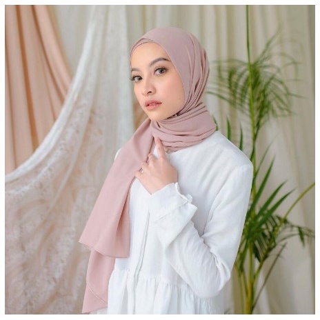 Jilbab Pashmina Sabyan Kerudung Pasmina Diamond Crepe Pinggir NECI BISA COD