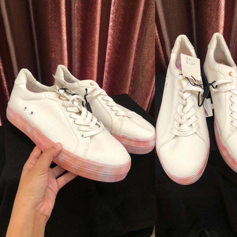 SEPATU PULL AND BEAR COWOK