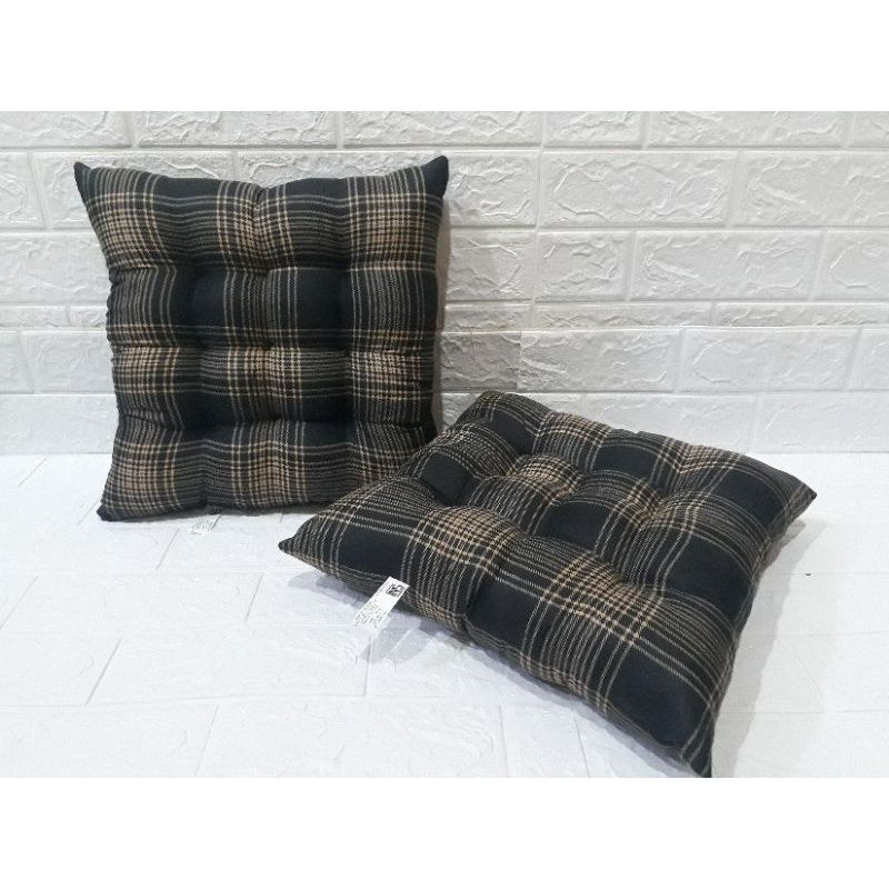 Bantal alas duduk bantal sofa bantal lesehan bantal kursi bantal sandaran
