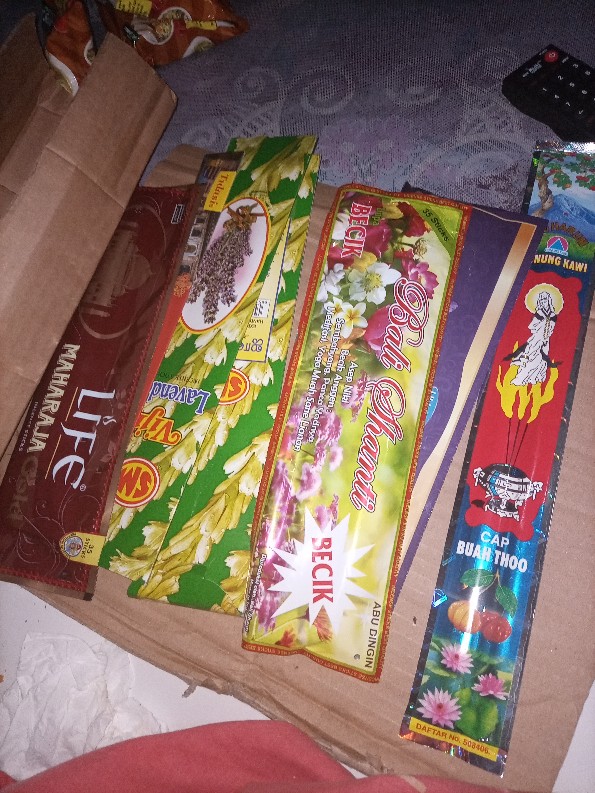 Dupa Lidi Hio (12 Sticks) Viji Lavender