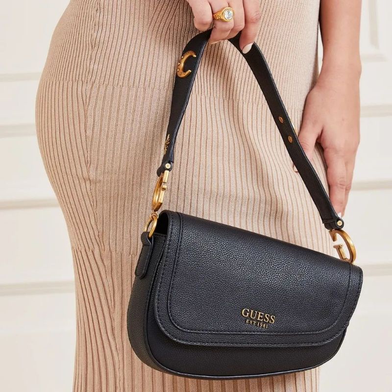 12.12 SALE | GUESSS G-dream Shoulder Bag