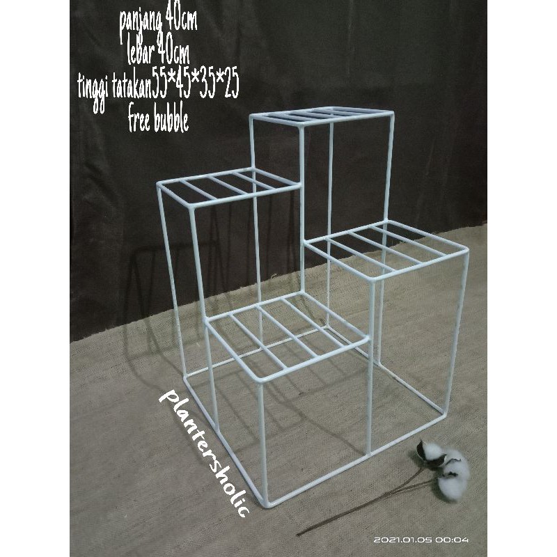rak bunga/pot 4 susun besi