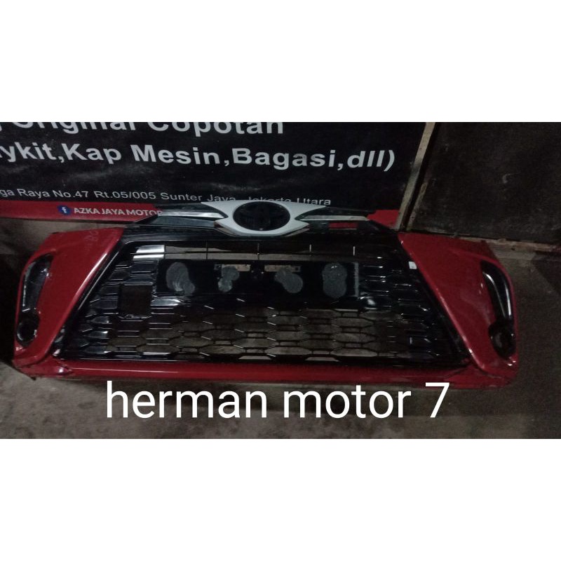 Bemper Depan Toyota Yaris 2021 Second Oryginal