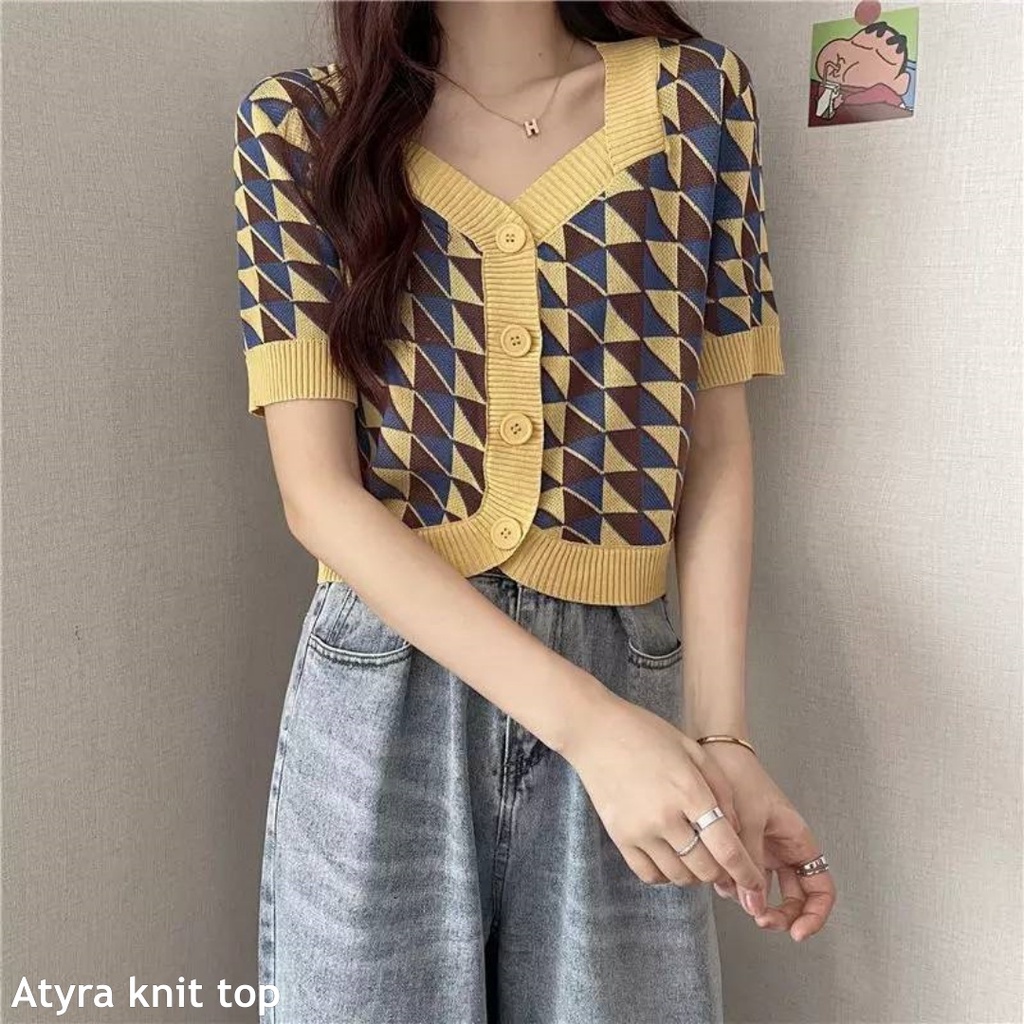 Atyra knit top - Thejanclothes