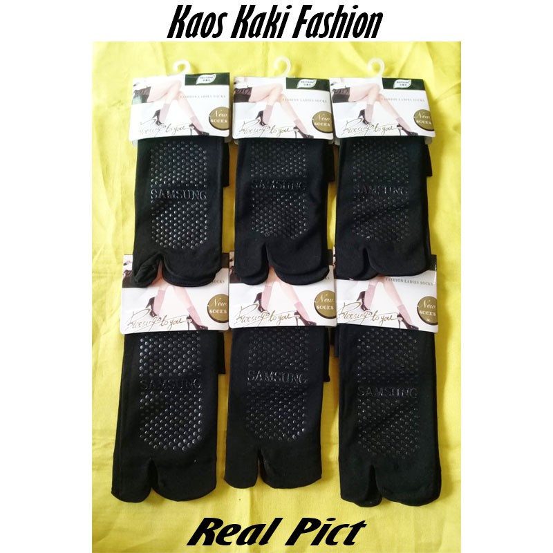 KUALITAS TERBAIK!!! Kaos Kaki Jempol Muslimah Anti Slip/Model terbaru/nyaman dipakai/nastushaa