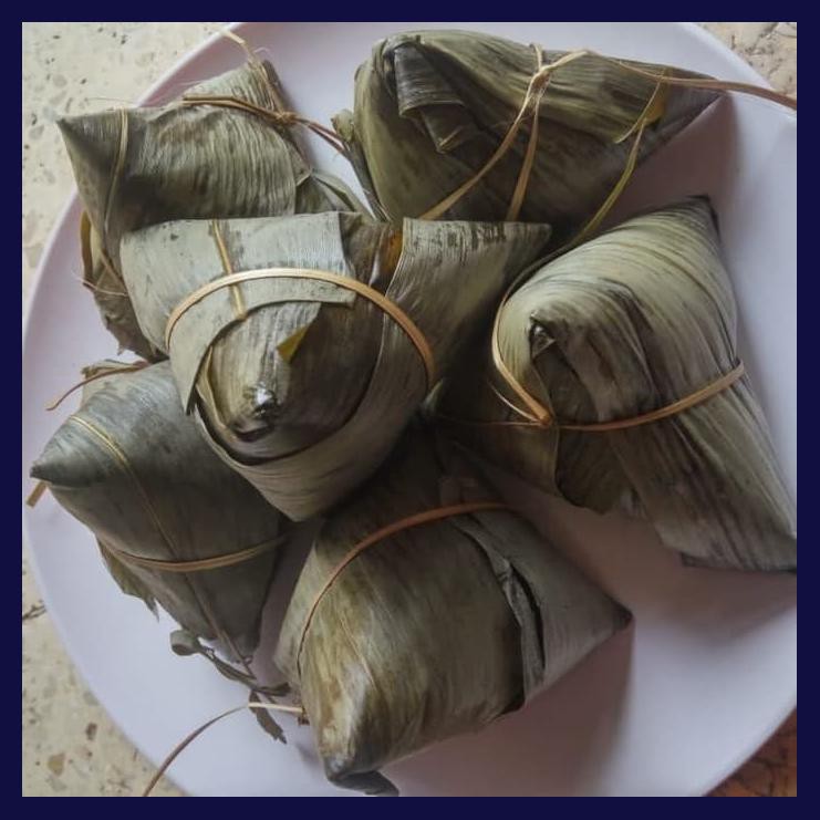 

BACANG KETAN ISI DAGING BABI ENAK DAN LEZAT
