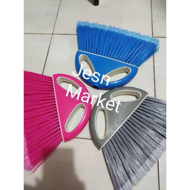 Sapu Lantai Nagata 0505 (Dengan Gagang)