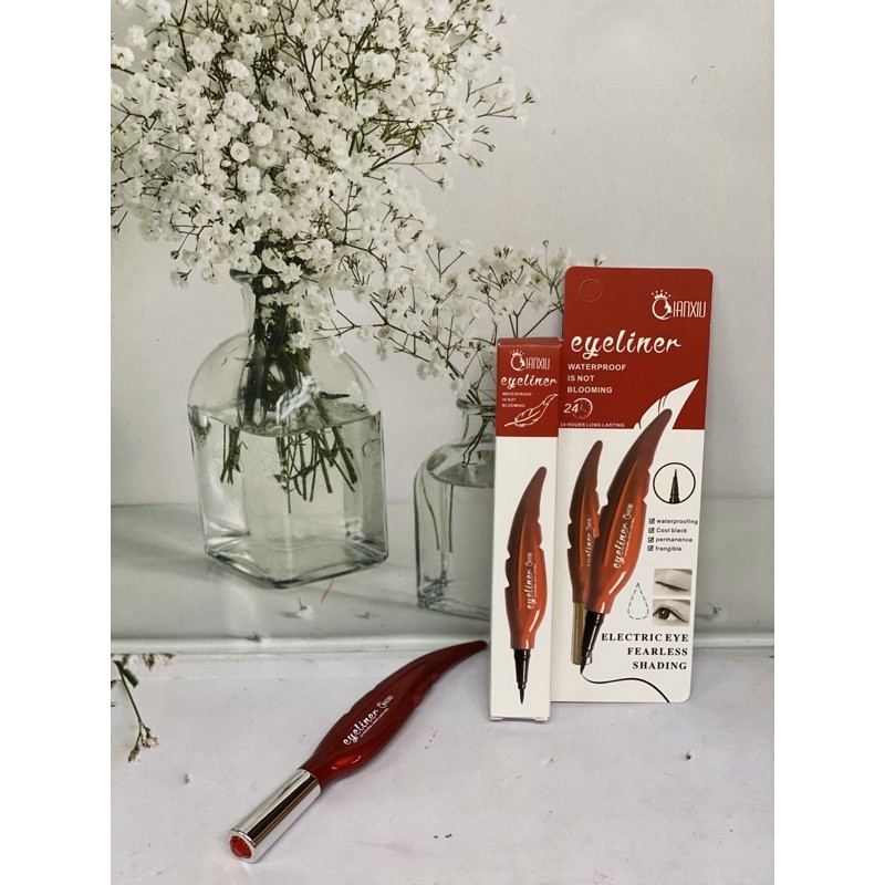 (LUSINAN) EYELINER DAUN MERAH QIANXIU SPIDOL