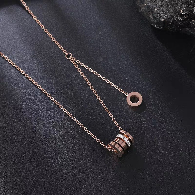 Kalung Rumbai Angka Romawi Pendek | Rantai Klavikula Bahan Titanium Steel Anti Karat Rose Gold 18K