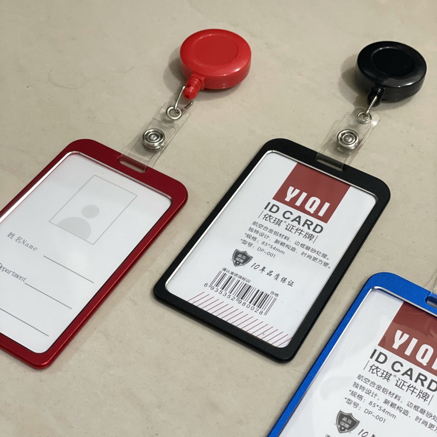 

HJK Tempat Id card name tag Casing ID Card Case Alumunium Besi Dengan Yoyo 1 Set Warna