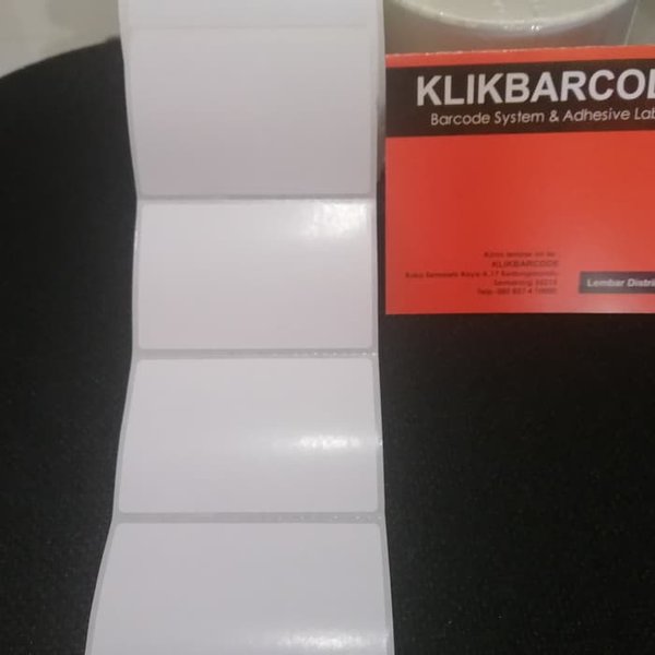 

MURAH STICKER LABEL BARCODE SEMICOATED 70 X 45 GAP CORE 1" ISI: 1.000 - 7 X 4.5 CM - PAKAI PORPORASI