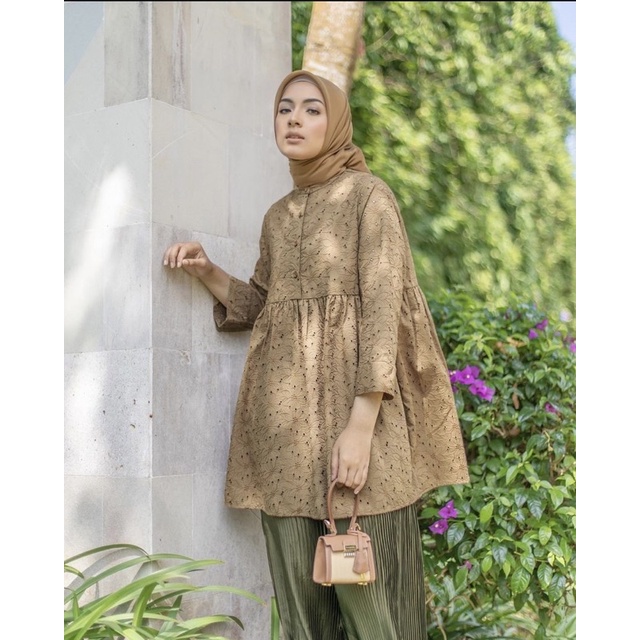 Sahira Blouse by Heaven Lights