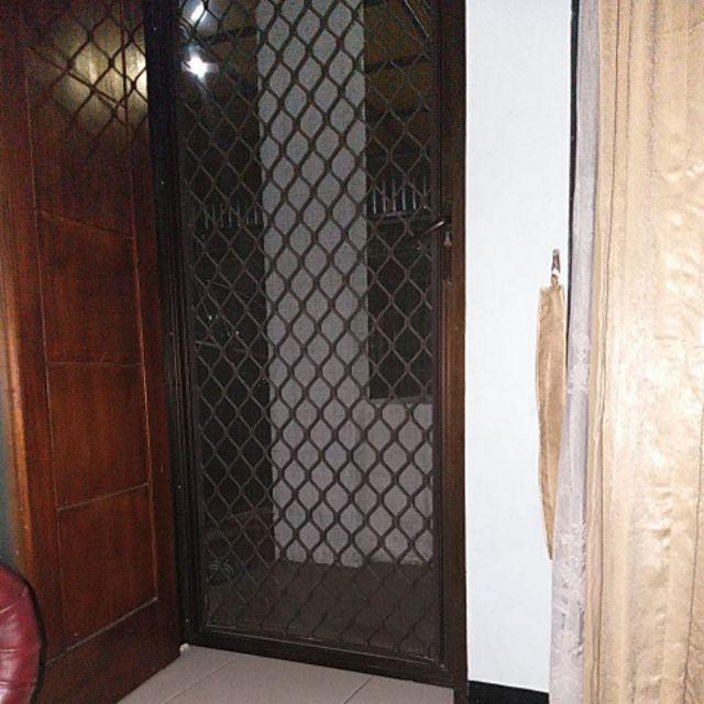 Kasa Kawat Nyamuk Fiber Nylon Dengan List Karet