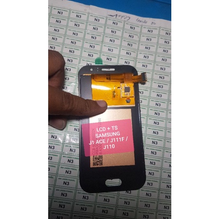 LCD + TS SAMSUNG J1 ACE / J111F / J110