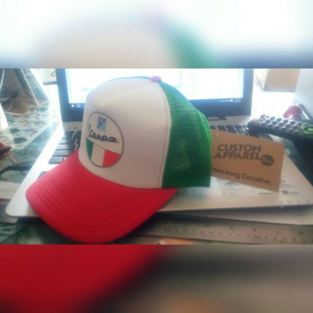 TOPI VESPA LOGO SABLON