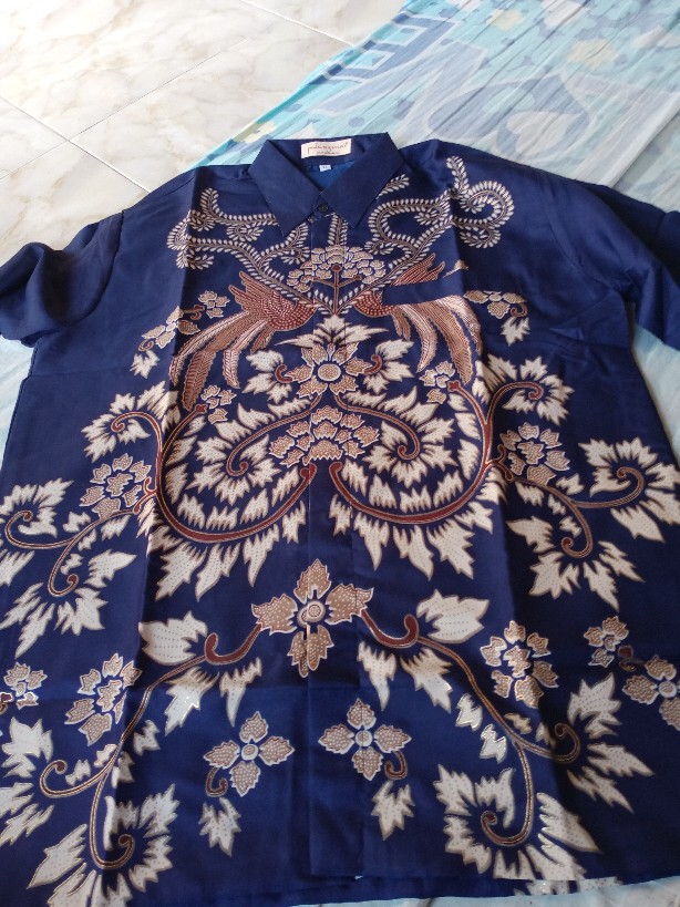 Kemeja Batik Pria Lengan Panjang Semi Sutra Prada Puring Istimewa