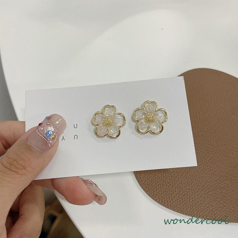 Simple Retro Super Fairy Double Layer Flower Earrings Wanita Anting Fashion Pribadi-Won