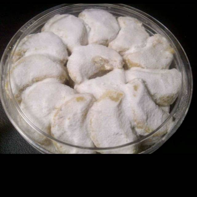 

Kue putri salju