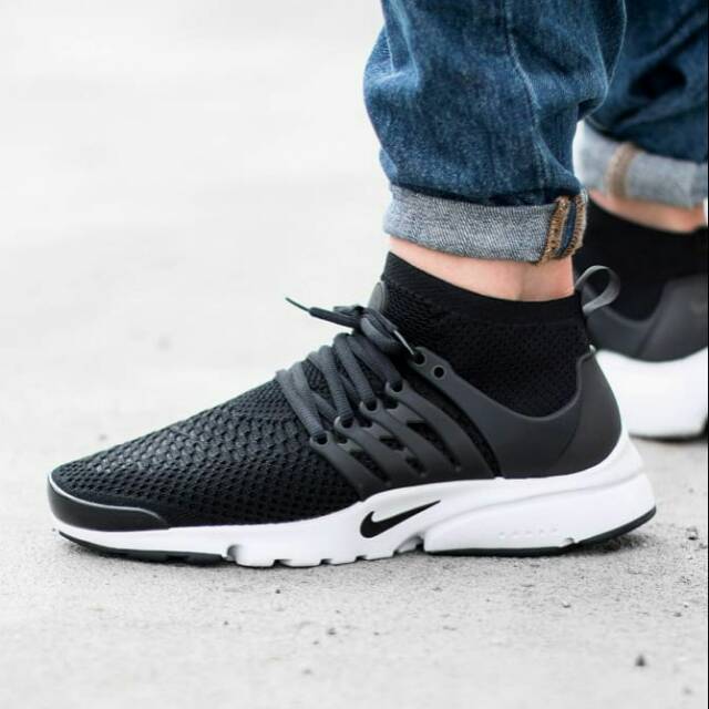 nike air presto ultra flyknit black