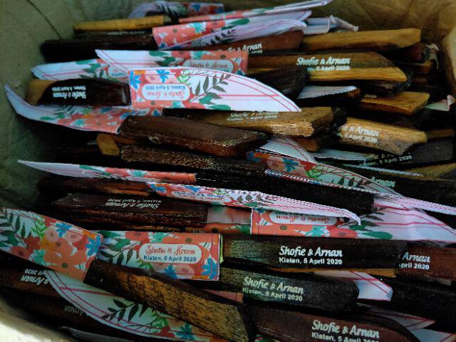 Sovenir Telnan Plus Pisau Custom Desain Size 10*20