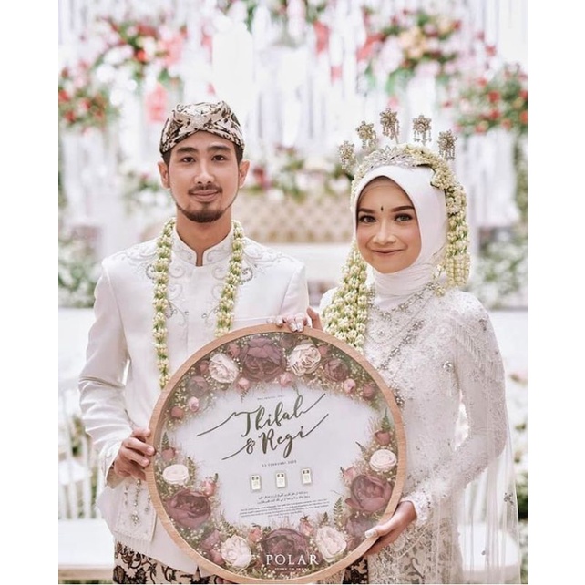 MAHAR PERNIKAHAN RUSTIC ELEGAN BUNGA MAROON  FRAME BULAT KOIN DINAR Nirmala series