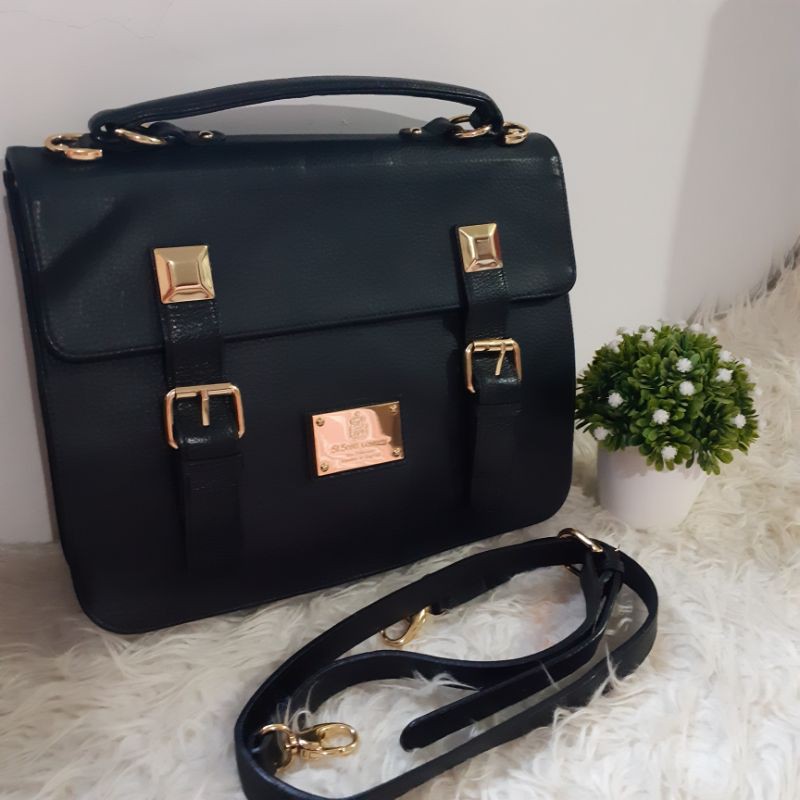 Preloved St Scott messenger bag