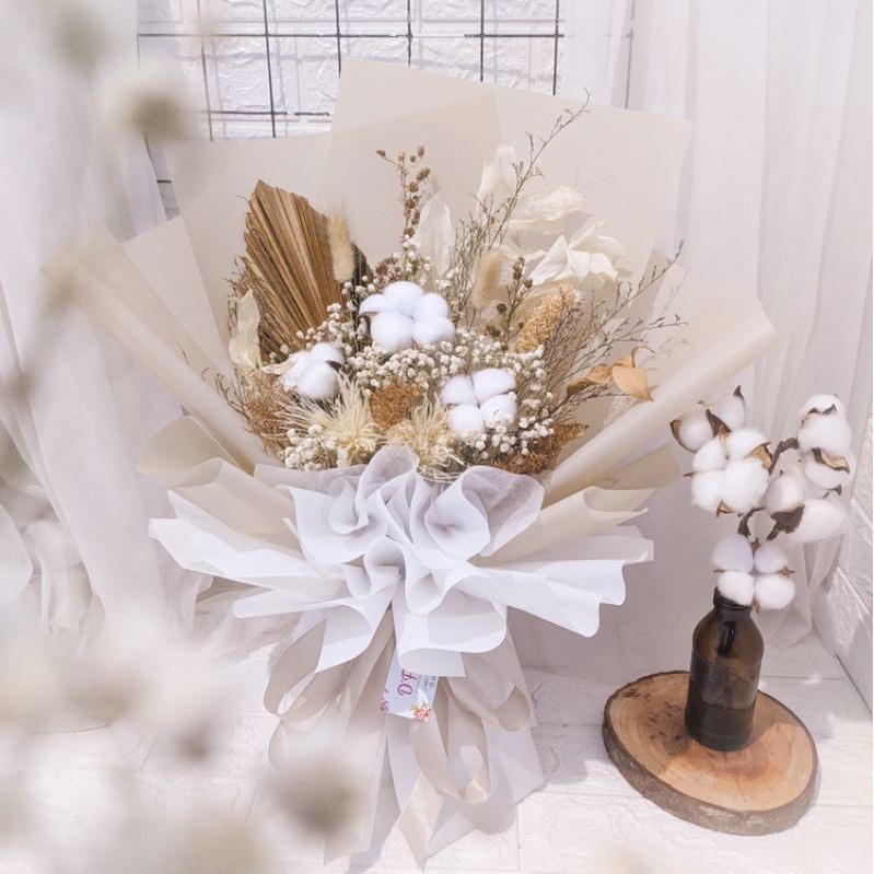 Buket bunga kering rustic lamaran engagement